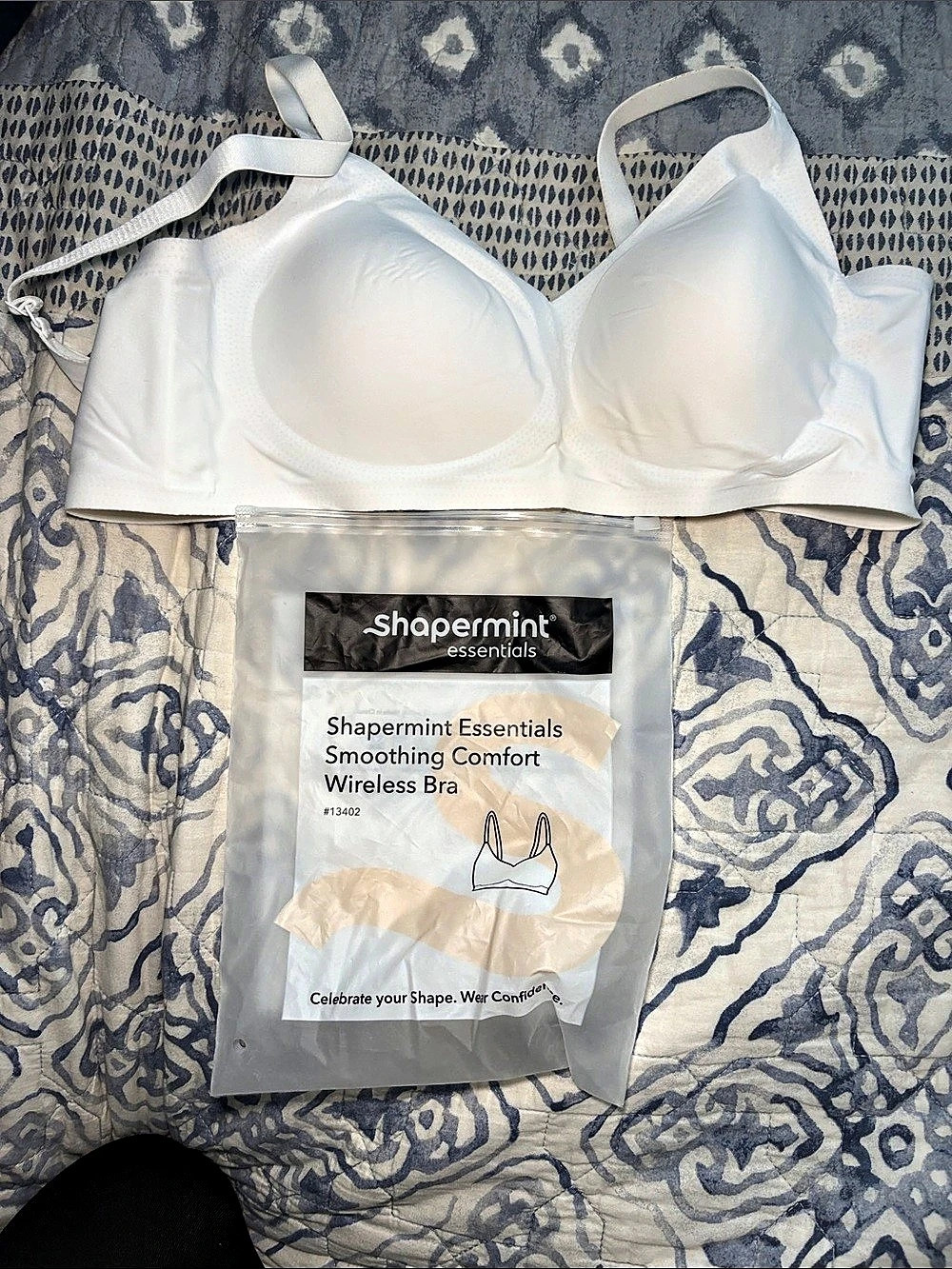 Shapermint Essentials Smoothing Comfort Wireless Bra Wireless Bra in White Size
